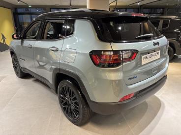 SPOTICAR Jeep Compass 1.3 Turbo T4 240ch Phev 4xe Upland At6 Eawd Occasion - Suv-4x4 Hybride Rechargeable Graphite Gray Métallisé+toit Noir - Levallois Perret - 1203781174_5