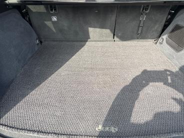 SPOTICAR Jeep Cherokee Grand Cherokee 2.0 T 380ch 4xe Summit Reserve Quadra-trac Ii Bva8 Occasion - Suv-4x4 Hybride Rechargeable Diamond Black Perlé - Compiegne - 1203410759_5