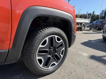 SPOTICAR Jeep Renegade 2.0 Multijet S&s 170ch Trailhawk 4x4 Bva9 Occasion - Suv-4x4 Diesel Omaha Orange - Marseille - 1203961285_4