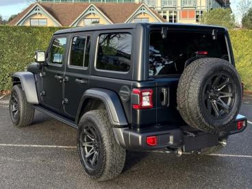 SPOTICAR Jeep Wrangler 2.0 T 380ch 4xe Sahara Command Trac Occasion - Suv-4x4 Hybride Rechargeable Black - Saint-cloud - 1203154080_2