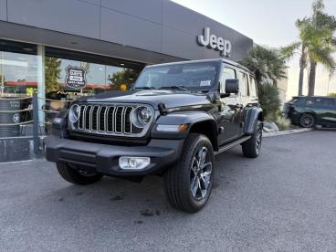 SPOTICAR Jeep Wrangler 2.0 T 380ch 4xe Sahara Command Trac Occasion - Suv-4x4 Hybride Rechargeable Granite Crystal Métallisée - Perpignan - 1203627932_1