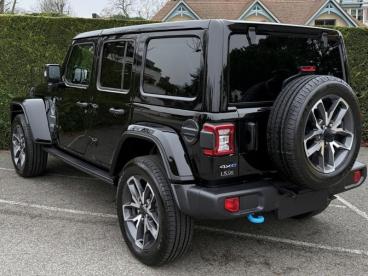 SPOTICAR Jeep Wrangler 2.0 T 380ch 4xe Sahara Command Trac Occasion - Suv-4x4 Hybride Rechargeable Black - Saint-cloud - 1203698079_2