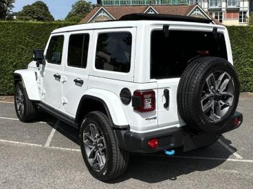 SPOTICAR Jeep Wrangler 2.0 T 380ch 4xe Sahara Command Trac Occasion - Suv-4x4 Hybride Rechargeable Bright White - Saint-cloud - 1203975013_3