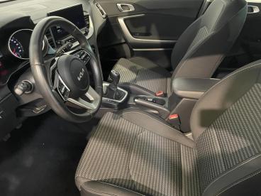 SPOTICAR Kia Ceed Cee-d Xceed Active 1.6 Crdi Occasion - Berline Diesel Gris - Toulenne - 1204062279_3