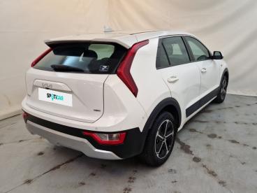 SPOTICAR Kia Niro 1.6 Gdi 141 Ch Hev Dct6 Motion Occasion - Suv-4x4 Hybride (ud) Clear White - Venissieux - 1204171327_3