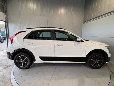 SPOTICAR Kia Niro 1.6 Gdi 138ch Hev Active Dct6 Occasion - Suv-4x4 Hybride Blanc - Sainte Genevieve Des Bois - 1204188059_5