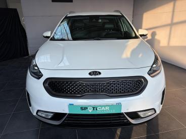 SPOTICAR Kia Niro 1.6 Gdi 105ch Isg + Electrique 43.5ch Premium Dct6 Occasion - Suv-4x4 Hybride Blanc Celeste - Massy - 1204244446_2