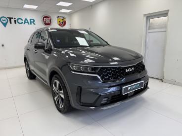 SPOTICAR Kia Sorento 1.6 T-gdi Phev 4wd Design Auto 7-seats Occasion - Suv-4x4 Hybride Rechargeable Gris Foncé - Yvetot - 1203963102_2