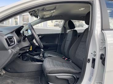 SPOTICAR Kia Stonic 1.0 T-gdi 100ch Active Occasion - Suv-4x4 Essence Blanc Céleste - Trelissac - 1203401586_5