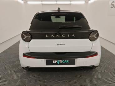 SPOTICAR Lancia Ypsilon 1.2 Ibrida 110ch Hf Line Edct6 Occasion - Citadine Hybride Blanc Quarzo Métallisé/toit Noir - Charmeil - 1203971229_5