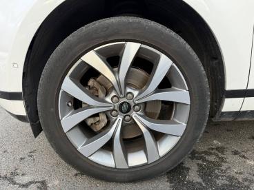 SPOTICAR Land Rover Range Rover Evoque D180 Awd Bva9 R-dynamic Occasion - Suv-4x4 Diesel Blanc - Amilly - 1203842509_4