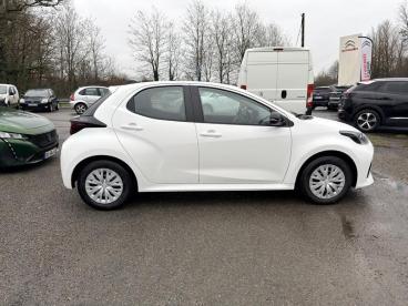 SPOTICAR Mazda 2 1.5 Hybrid 116ch Prime-line 2026 Occasion - Citadine Hybride Blanc - Nantiat - 1203894318_3