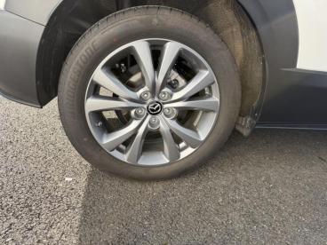 SPOTICAR Mazda Cx-30 2.5 E-skyactiv-g M-hybrid 140ch Centre-line Bva 20 Occasion - Suv-4x4 Hybride Snowflake White Pearl Mica - Auch - 1203821055_5