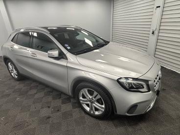SPOTICAR Mercedes Gla 200 7-g Dct Sensation Occasion - Suv-4x4 Essence Gris - Gond Pontouvre - 1203875734_3