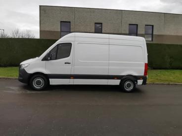 SPOTICAR Mercedes Sprinter Fgn 311 Cdi 39 3.5t Fwd First Occasion - Utilitaire Diesel Blanc - Lomme - 1204040295_2