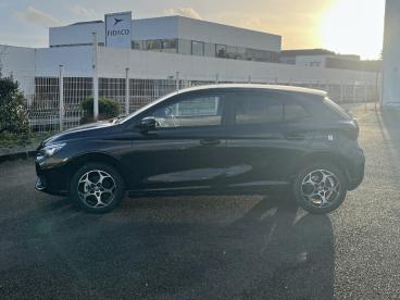 SPOTICAR Mg Mg3 3 1.5 L Hybrid+ 195 Ch Luxury Occasion - Berline Hybride Noir - Angers - 1203884444_2