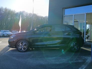 SPOTICAR Mg Mg3 3 1.5 L Hybrid+ 195 Ch Comfort Occasion - Berline Hybride White - Orvault - 1203899449_2