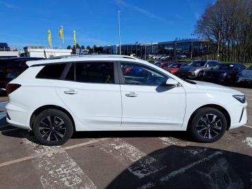 SPOTICAR Mg Mg5 5 Autonomie Standard 50kwh - 130 Kw 2wd Comfort Occasion - Break Electrique Dover White - Limoges - 1203938439_4