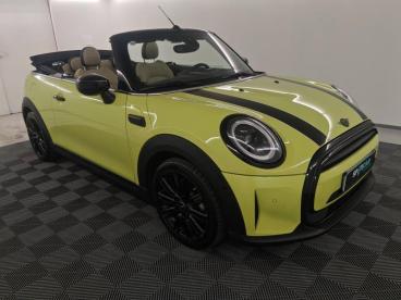 SPOTICAR Mini Cabrio Cooper 136ch  Essential Bva7 Occasion - Coupé-cabriolet Essence Zesty Yellow - Aubiere - 1203997653_3