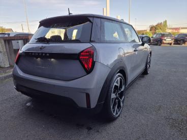 SPOTICAR Mini One Cooper C 156 Ch Dkg7 Finition Jcw Occasion - Berline Essence Gris Clair - Mauges-sur-loire - 1203969753_4