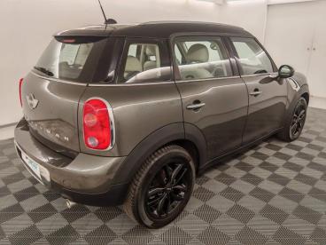 SPOTICAR Mini Countryman Cooper D 112ch Pack Red Hot Chili Ii Bva Occasion - Suv-4x4 Diesel Light Coffee - Aubiere - 1203928882_4