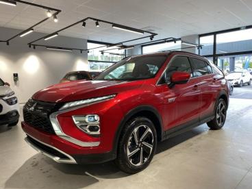 SPOTICAR Mitsubishi Eclipse Cross 2.4 Mivec Phev 188ch Business 4wd Occasion - Suv-4x4 Hybride Rechargeable Diamond Red Spécial - Champniers - 1203658161_1
