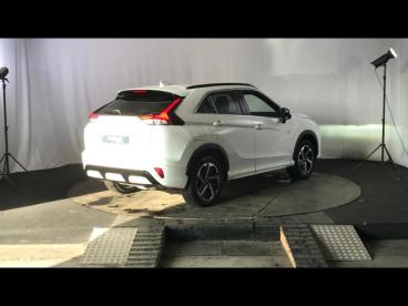 SPOTICAR Mitsubishi Eclipse Cross 2.4 Mivec Phev 188ch Intense 4wd 2023 Occasion - Suv-4x4 Hybride Rechargeable Blanc - Chatellerault - 1203942425_5