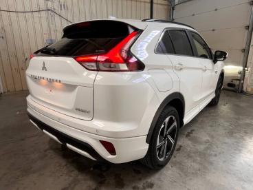 SPOTICAR Mitsubishi Eclipse Cross 2.4 Mivec Phev 188ch Instyle 4wd 2023 Occasion - Suv-4x4 Hybride Rechargeable Blanc - Avignon - 1204054081_5