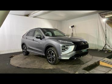 SPOTICAR Mitsubishi Eclipse Cross 2.4 Mivec Phev 188ch Instyle 4wd 2023 Occasion - Suv-4x4 Hybride Rechargeable Blanc - Saint Cyr Sur Loire - 1204205105_3