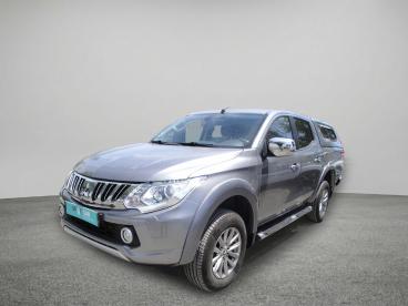 SPOTICAR Mitsubishi L200 Double Cab 2.4di-d 181ch Instyle Occasion - Pick-up Diesel Gris Clair - Saint Cyr En Val - 1204102506_1