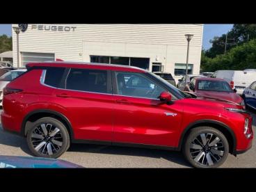 SPOTICAR Mitsubishi Outlander 2.4 Phev 306ch Intense 4wd Occasion - Suv-4x4 Hybride Rechargeable Diamond Red Spéciale - Urrugne - 1204127187_4