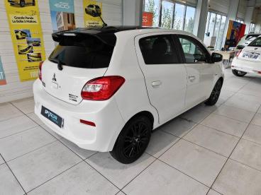 SPOTICAR Mitsubishi Space Star Spacestar 1.2 Mivec 80ch As&g Black Collection 2019 Occasion - Berline Essence Pearl White - Charmeil - 1204112491_4