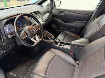 SPOTICAR Nissan Leaf 150ch 40kwh N-connecta 2018 Occasion - Berline Electrique Blanc Lunaire - Illzach - 1203908591_5