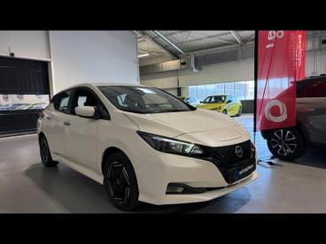 SPOTICAR Nissan Leaf 150ch 40kwh Acenta 22 Occasion - Berline Electrique Blanc Lunaire Métallisé - Clermont Ferrand - 1203930600_3