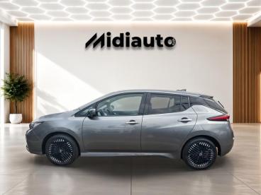 SPOTICAR Nissan Leaf 217ch E+ 62kwh N-connecta 22 Occasion - Berline Electrique Gris Squale - Fontenay Sur Eure - 1204109960_2