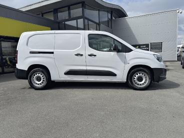 SPOTICAR Opel Combo Cargo Xl 700kg Electrique 136ch Batterie 54 Kwh Occasion - Utilitaire Electrique Blanc Icy - Beuvry - 1203569660_4
