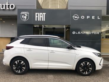 SPOTICAR Opel Grandland Hybride 225 Ch Ultimate Occasion - Suv-4x4 Hybride Rechargeable Blanc - Peronnas - 1203749150_2