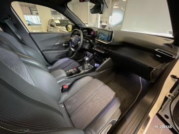 SPOTICAR Peugeot 2008 Puretech 130 S&s Bvm6 Gt Occasion - Suv-4x4 Essence Teinte Spéciale Blanc Nacré - Corbeil Essonnes - 1203709443_4