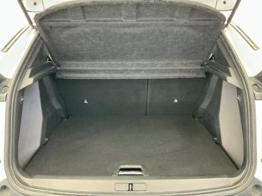 SPOTICAR Peugeot 2008 Puretech 130 S&s Bvm6 Allure Pack Occasion - Suv-4x4 Essence Blanc - Perpignan - 1203767986_4