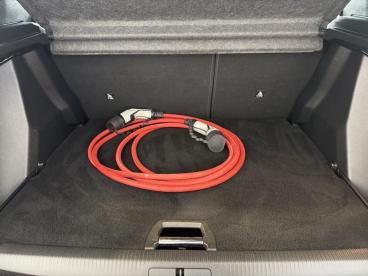 SPOTICAR Peugeot 2008 E-2008 136ch Gt Occasion - Suv-4x4 Electrique Noir - Saint Flour - 1204013596_4