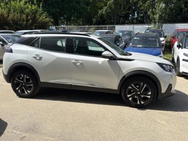 SPOTICAR Peugeot 2008 1.2 Puretech 130ch S&s Allure Eat8 7cv Occasion - Suv-4x4 Essence Blanc Nacré (n) - Vert Saint Denis - 1204038841_4