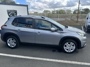 SPOTICAR Peugeot 2008 Signature Essence 82 Ch Occasion - Suv-4x4 Essence Gris Clair - Chemille - 1204194944_4