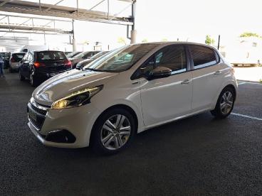 SPOTICAR Peugeot 208 Puretech 82ch S&s Bvm5 Signature Occasion - Citadine Essence Blanc - Roanne - 1203349289_1