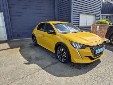 SPOTICAR Peugeot 208 Puretech 100 S&s Eat8 Gt Occasion - Citadine Essence Jaune - Mauges-sur-loire - 1203511224_2