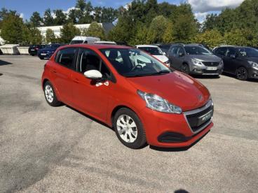 SPOTICAR Peugeot 208 1.2 Puretech 68ch E6.c Like 5p Occasion - Citadine Essence Orange Power - Limoges - 1203637701_3