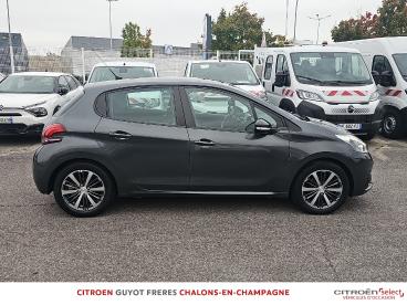 SPOTICAR Peugeot 208 1.2 Puretech 82ch Allure 5p Occasion - Citadine Essence Noir Perla Nera - Saint Memmie - 1203713319_4