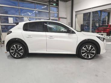 SPOTICAR Peugeot 208 Puretech 100 S&s Eat8 Gt Occasion - Citadine Essence Blanc - Montargis - 1203724647_4