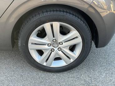 SPOTICAR Peugeot 208 Puretech 110 S&s Allure Business Occasion - Citadine Essence Gris Foncé - Avrille - 1203775852_5