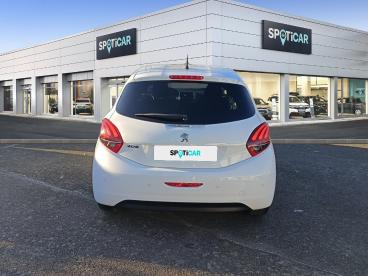 SPOTICAR Peugeot 208 1.2 Puretech 82ch E6.c Signature 5p Occasion - Citadine Essence Blanc Banquise - Vernouillet - 1203777185_5