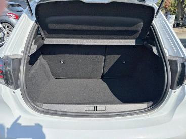 SPOTICAR Peugeot 208 Hybrid 110 Ch E-dcs6 Edition Occasion - Citadine Essence Blanc - Saint Georges De Didonne - 1204109364_3